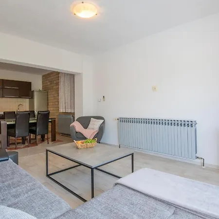 Dom wakacyjny 04 Imotski