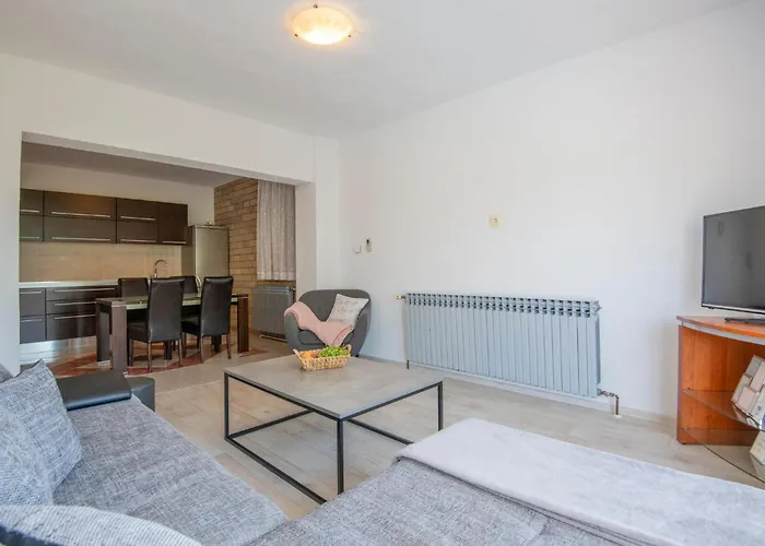 度假居 04 伊莫茨基