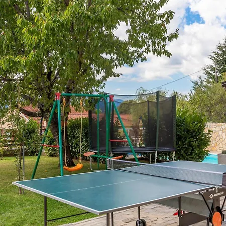 Holiday home Cozy Home In Imotski With Wifi *