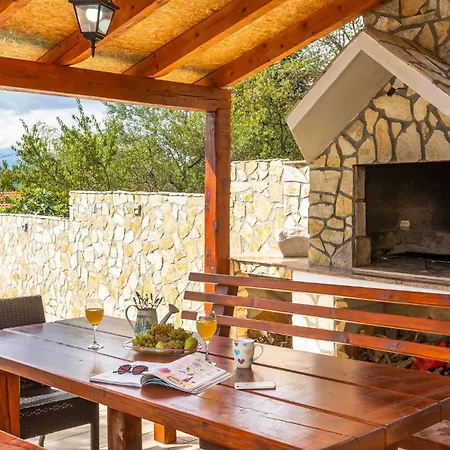 Holiday home Cozy Home In Imotski With Wifi